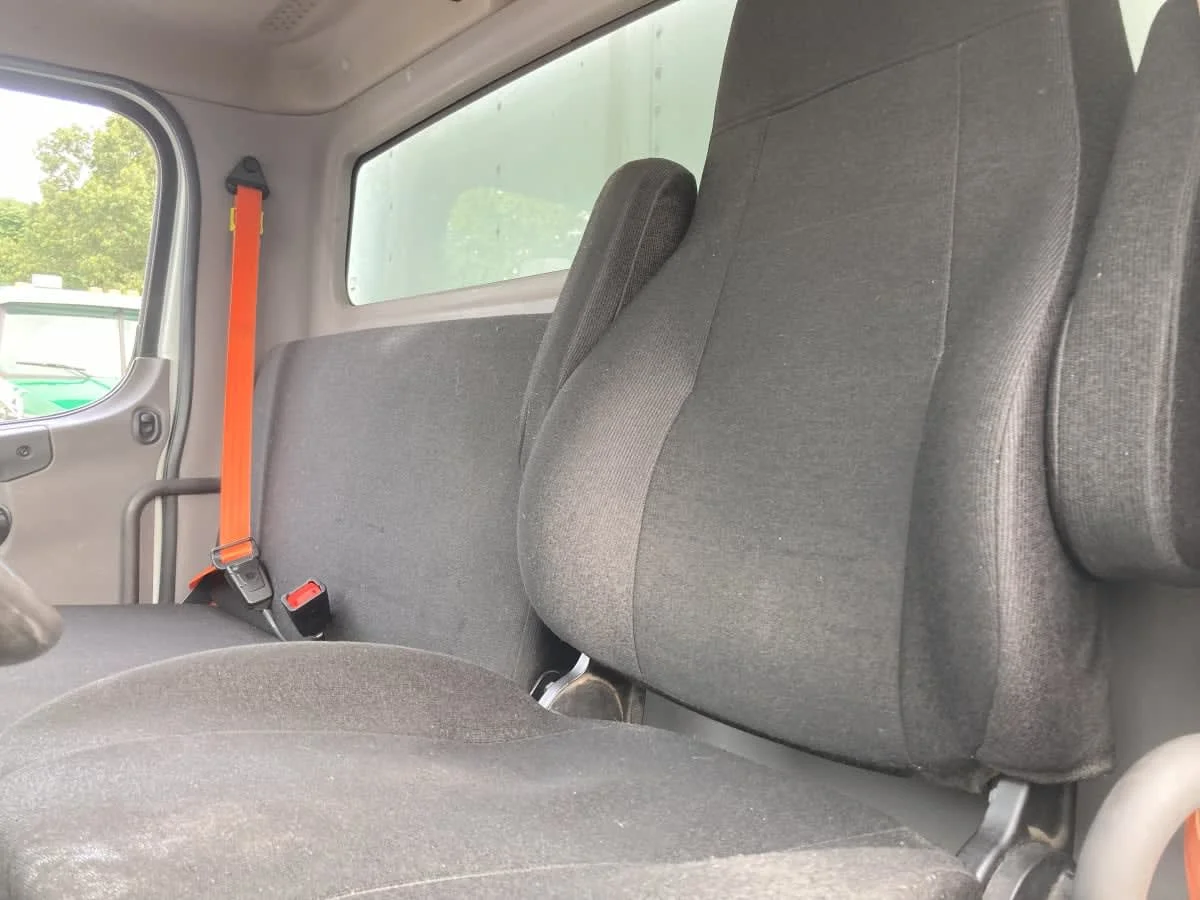 2020 Freightliner M2 106 - image 12