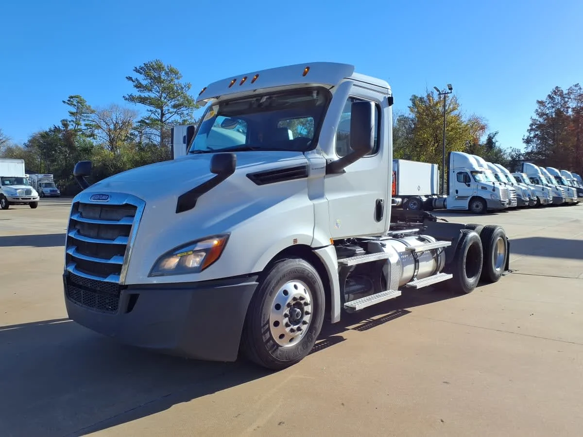 2020 Freightliner Cascadia in Houston, TX