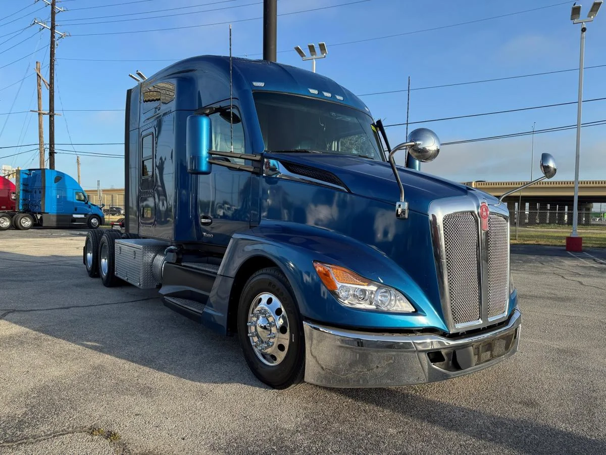 2023 Kenworth T680 in San Antonio, TX
