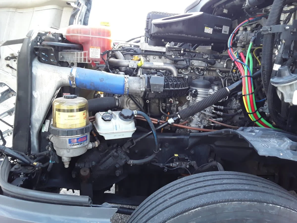 2020 Freightliner Cascadia - image 8