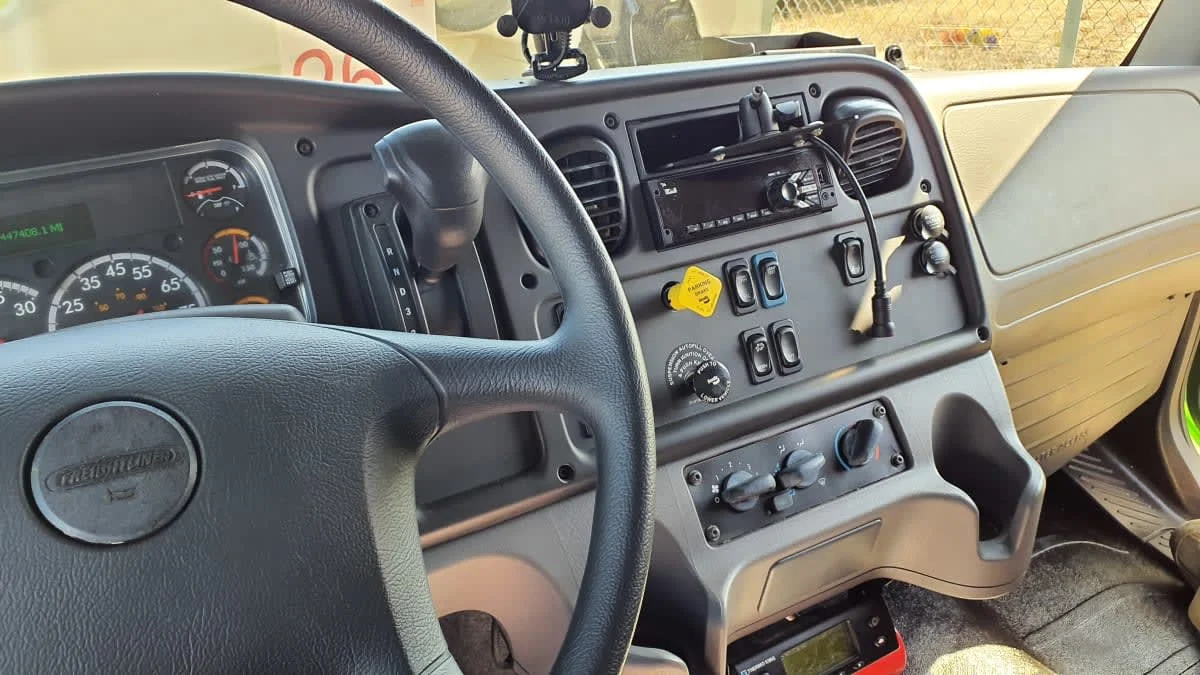 2020 Freightliner M2 106 in Birmingham, AL — photo 17