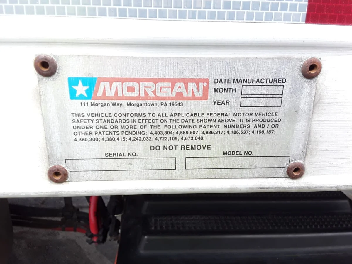 2016 International 4300 - image 12