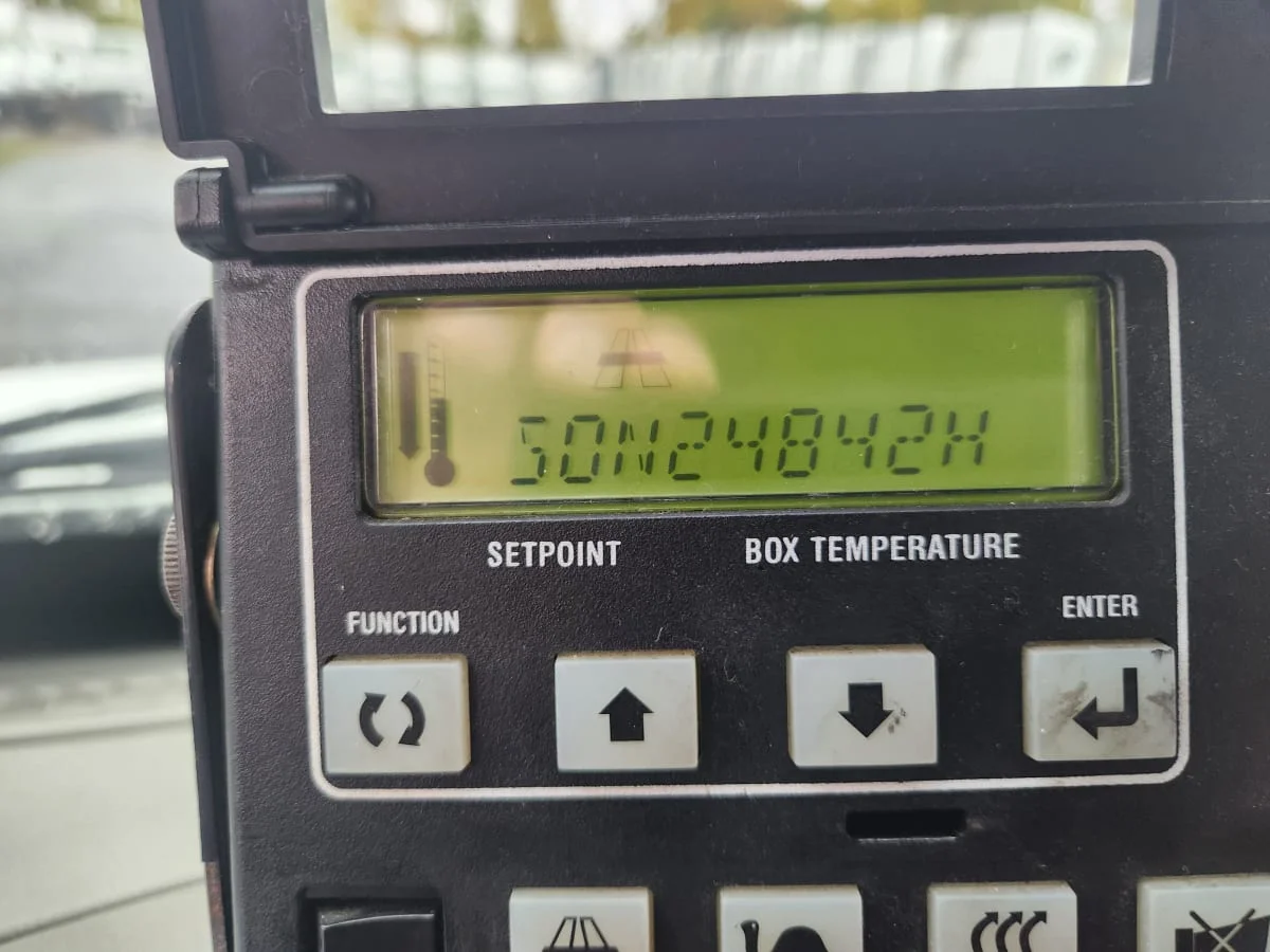 2016 International 4300 - image 18