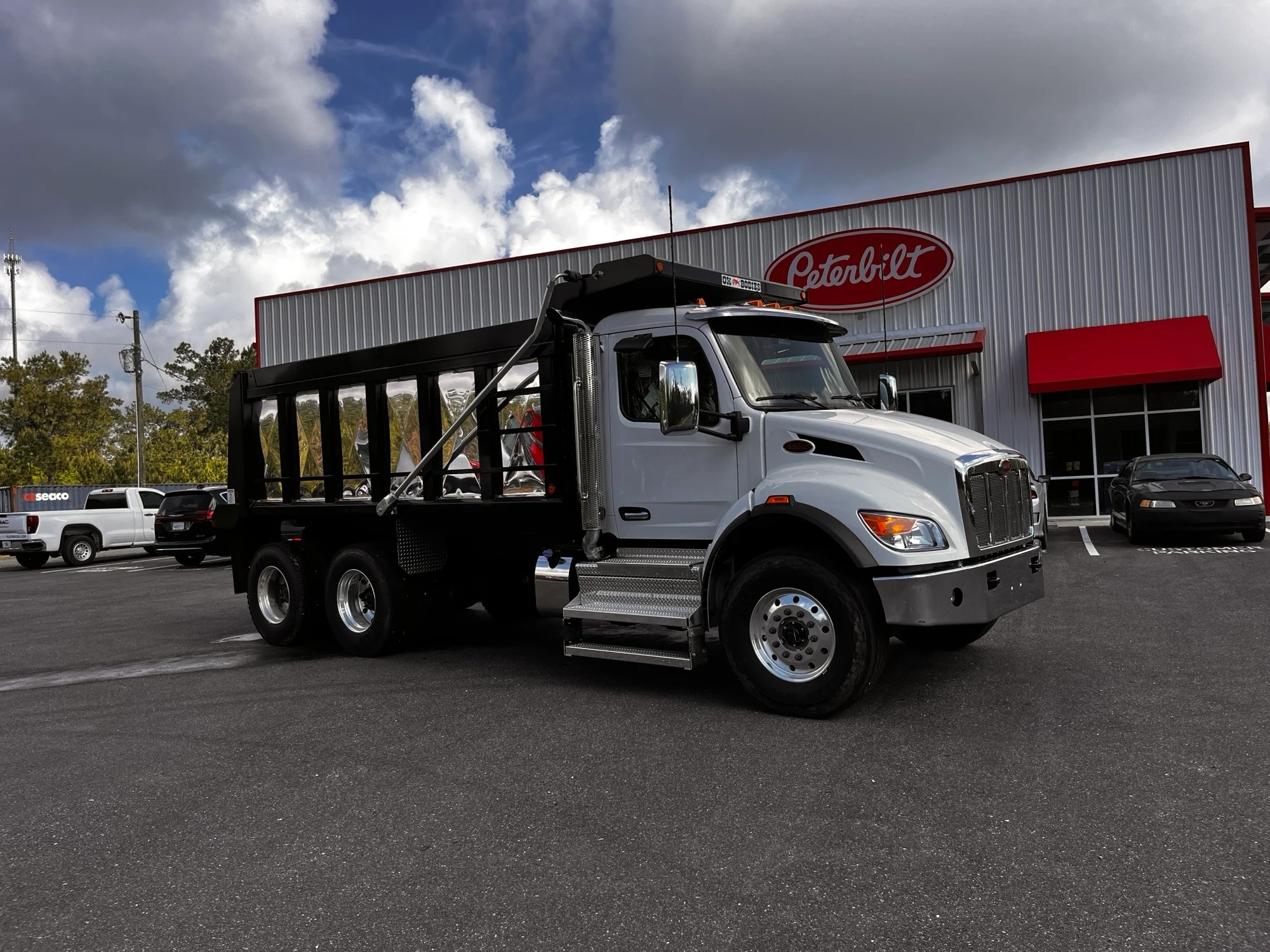 2026 Peterbilt 548