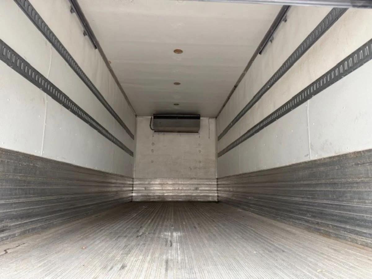 2018 Freightliner M2 106 - image 9