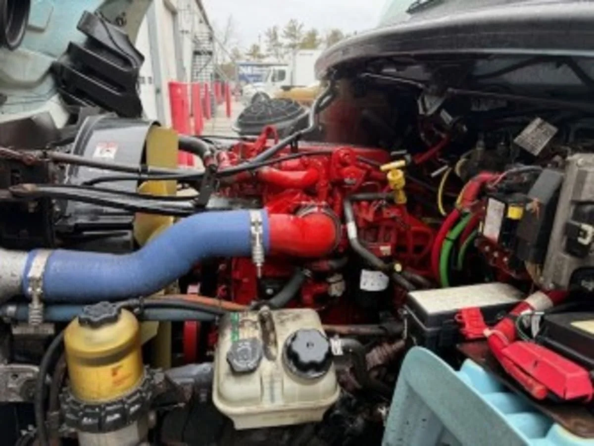 2018 Freightliner M2 106 - image 10