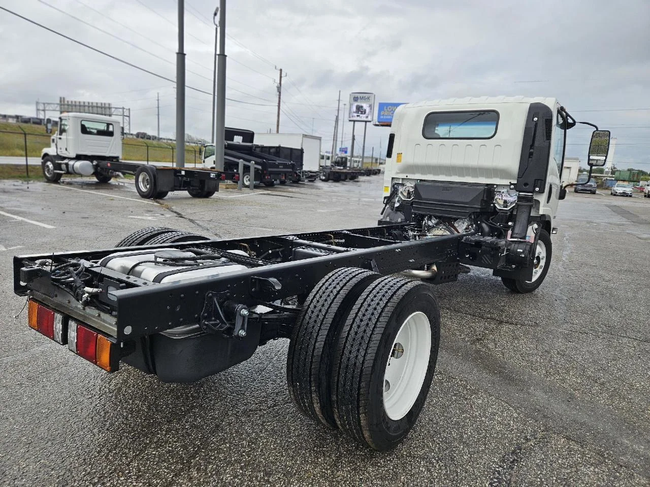 2025 Isuzu in Indianapolis, IN — photo 5