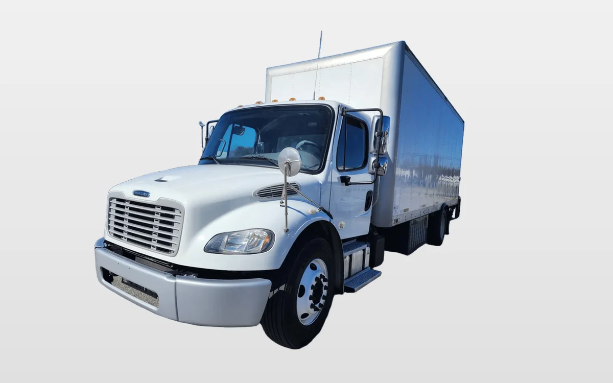 2018 Freightliner M2 106 - image 1