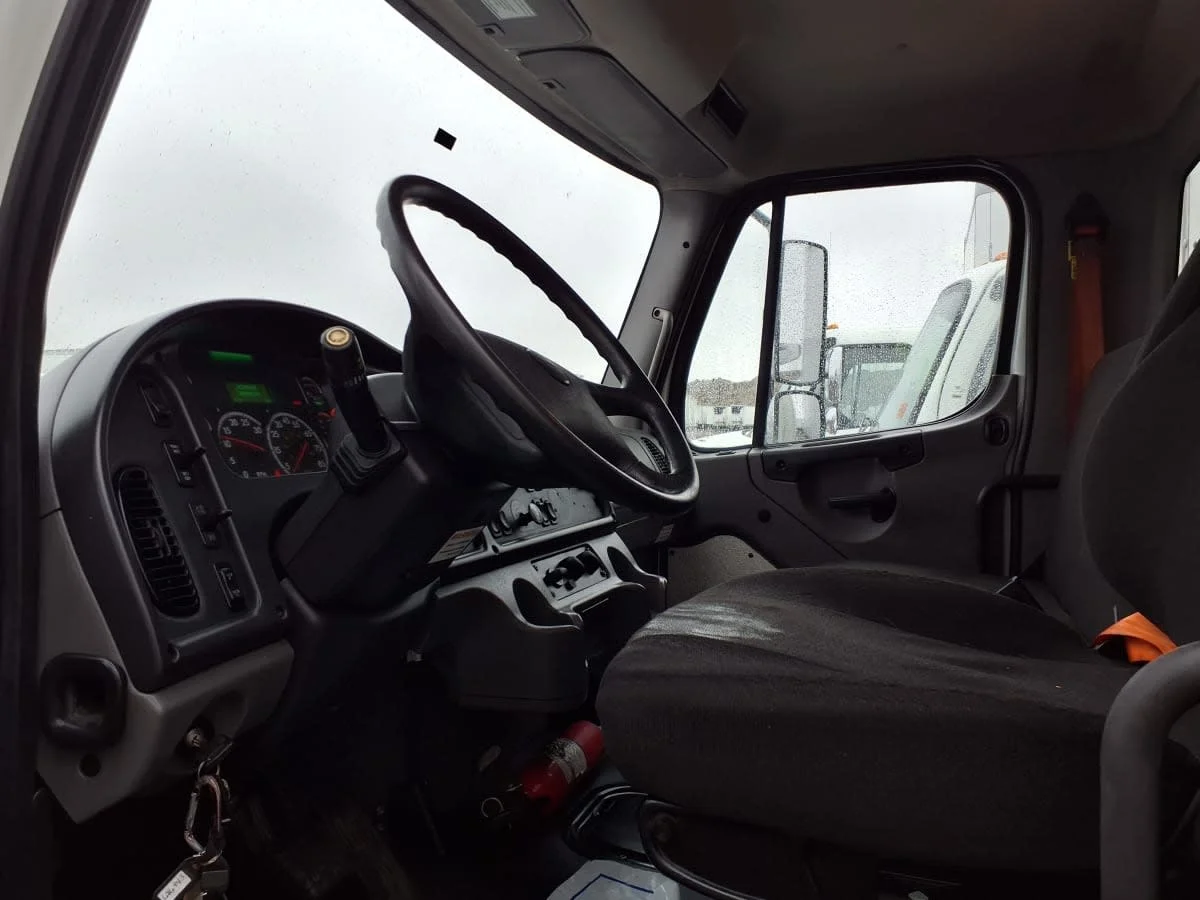 2020 Freightliner M2 106 in Taylor, MI — photo 7