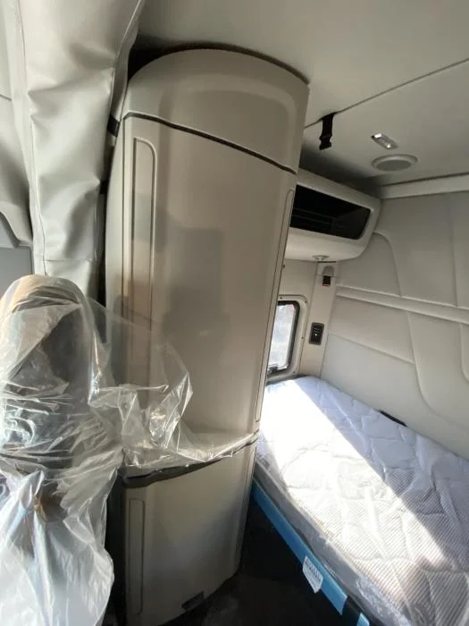 2024 Peterbilt 579 - image 16