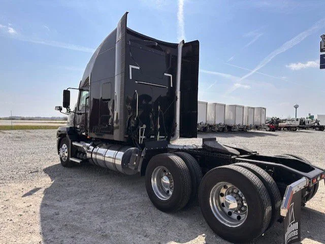 2019 Mack Anthem - image 6