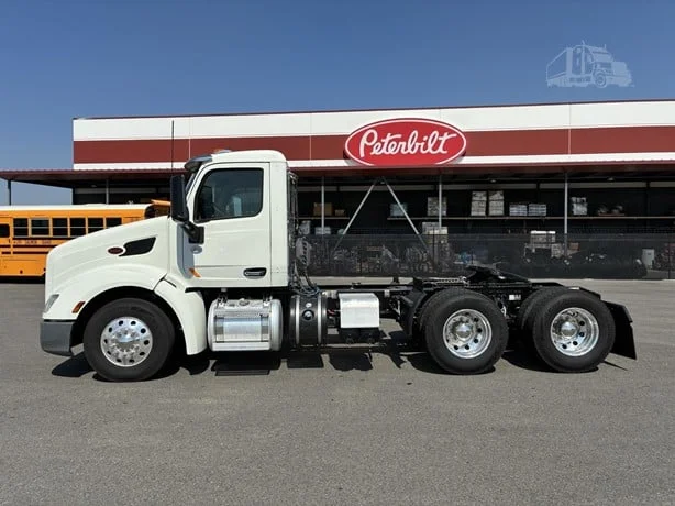 2021 Peterbilt 579 in Idaho Falls, ID — photo 2