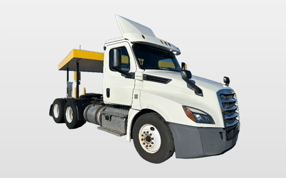 2018 Freightliner - image 1