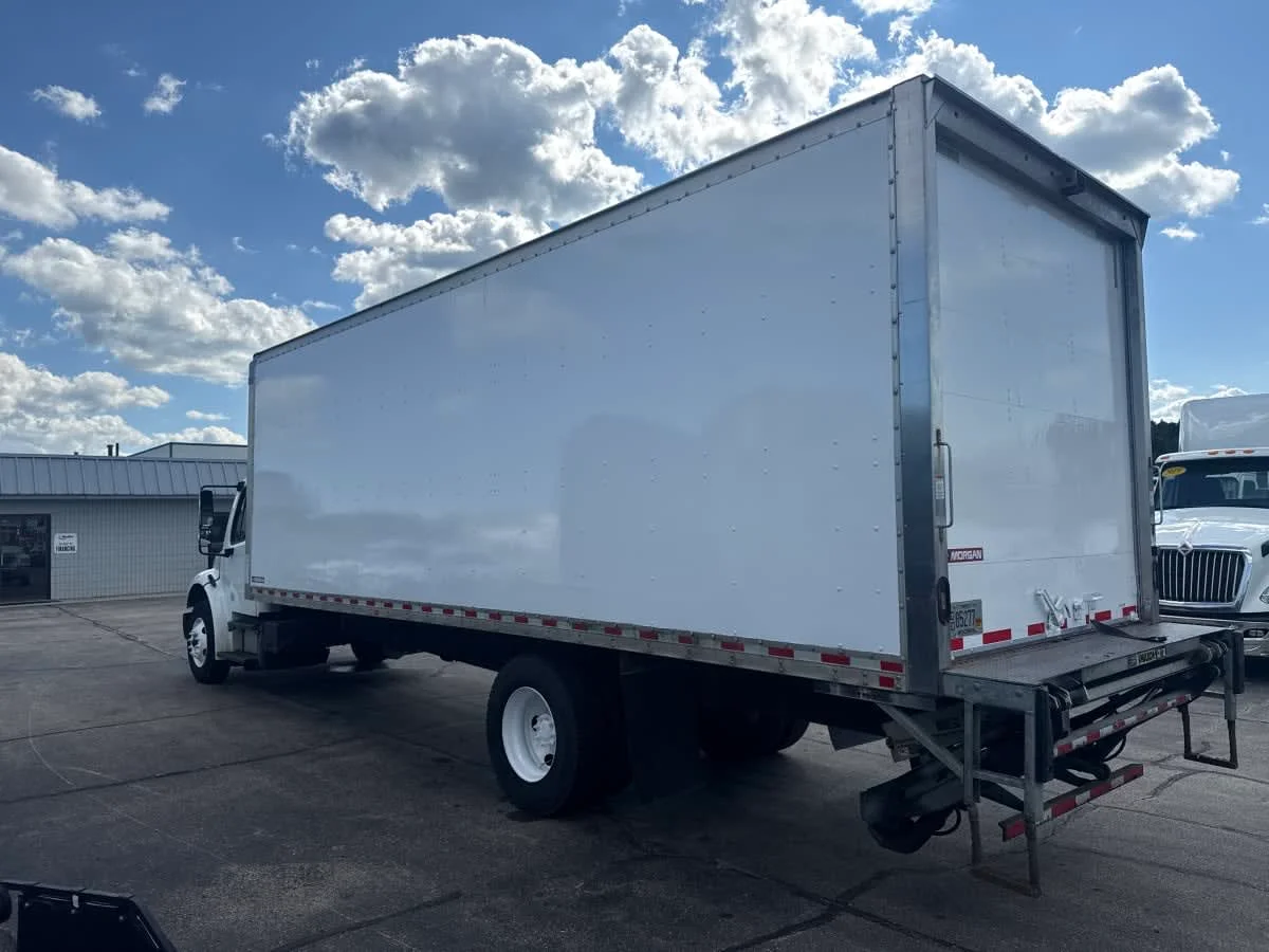 2021 Freightliner M2 106 in Oak Creek, WI — photo 6