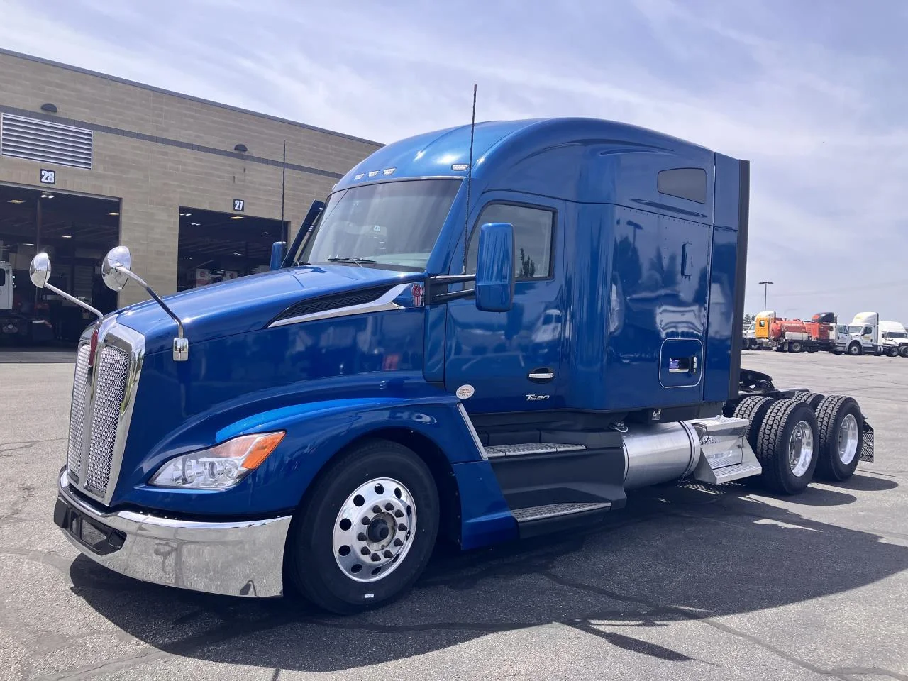 2023 Kenworth T680