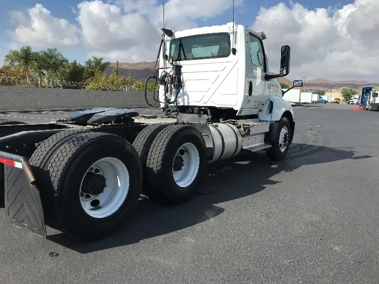 2019 International LT in Fontana, CA — photo 7