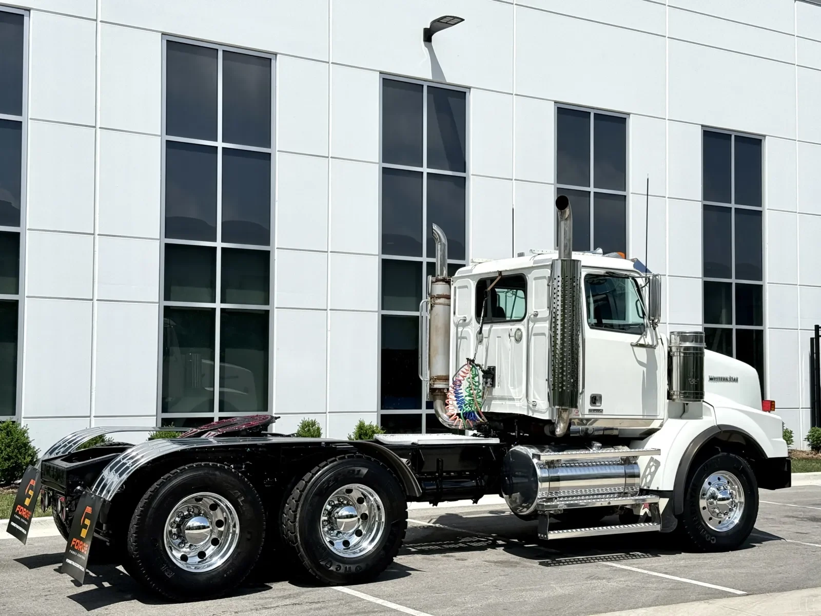 2015 Western Star 4900 in New Lenox, IL — photo 5