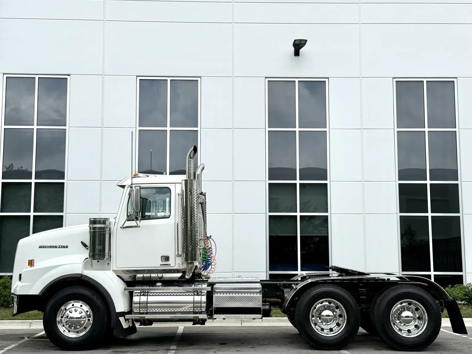 2015 Western Star 4900 in New Lenox, IL — photo 4