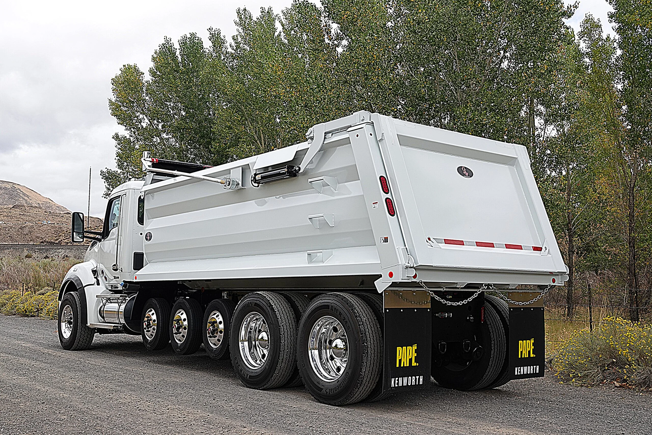 2027 Kenworth T880