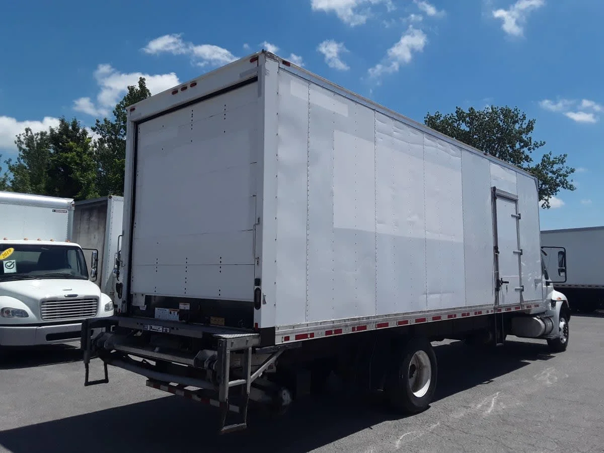 2019 International 4300 in La Vergne, TN — photo 4