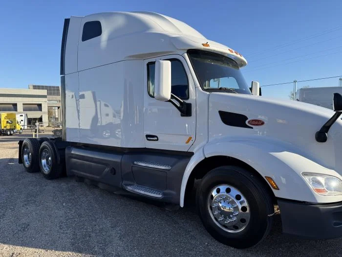 2021 Peterbilt 579 - image 42