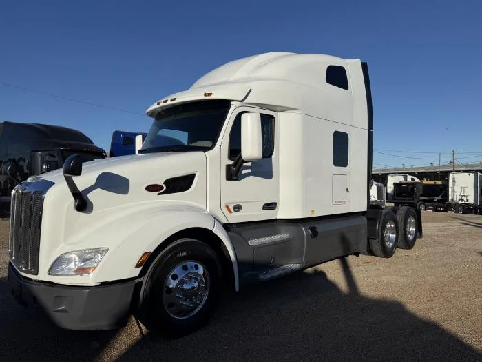 2021 Peterbilt 579 - image 34