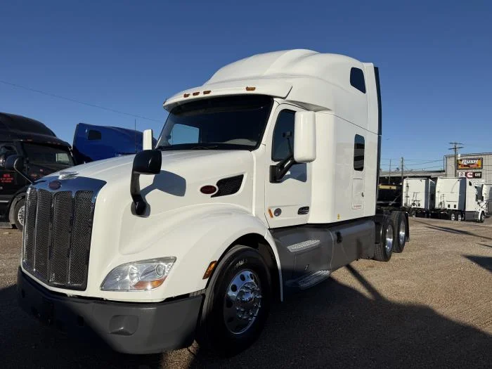 2021 Peterbilt 579 - image 35
