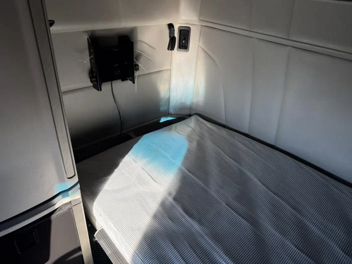 2021 Peterbilt 579 - image 29