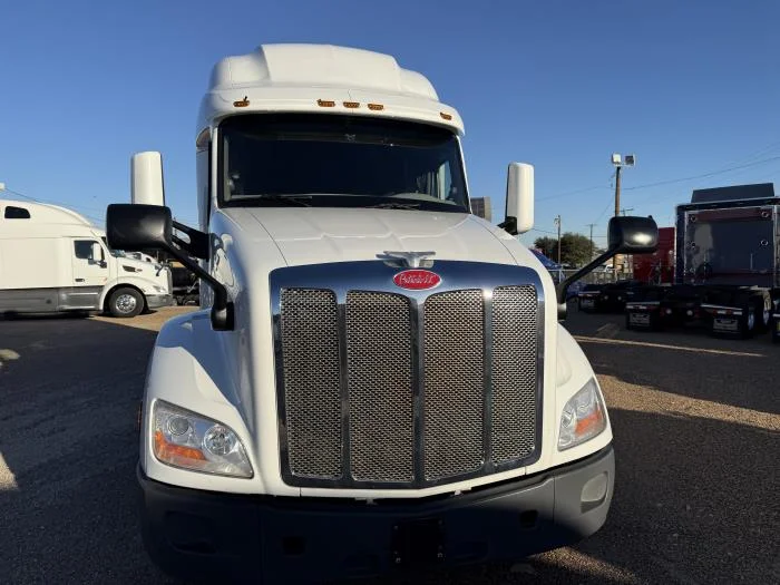 2021 Peterbilt 579 - image 39