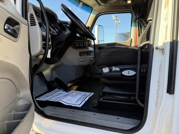 2021 Peterbilt 579 - image 32