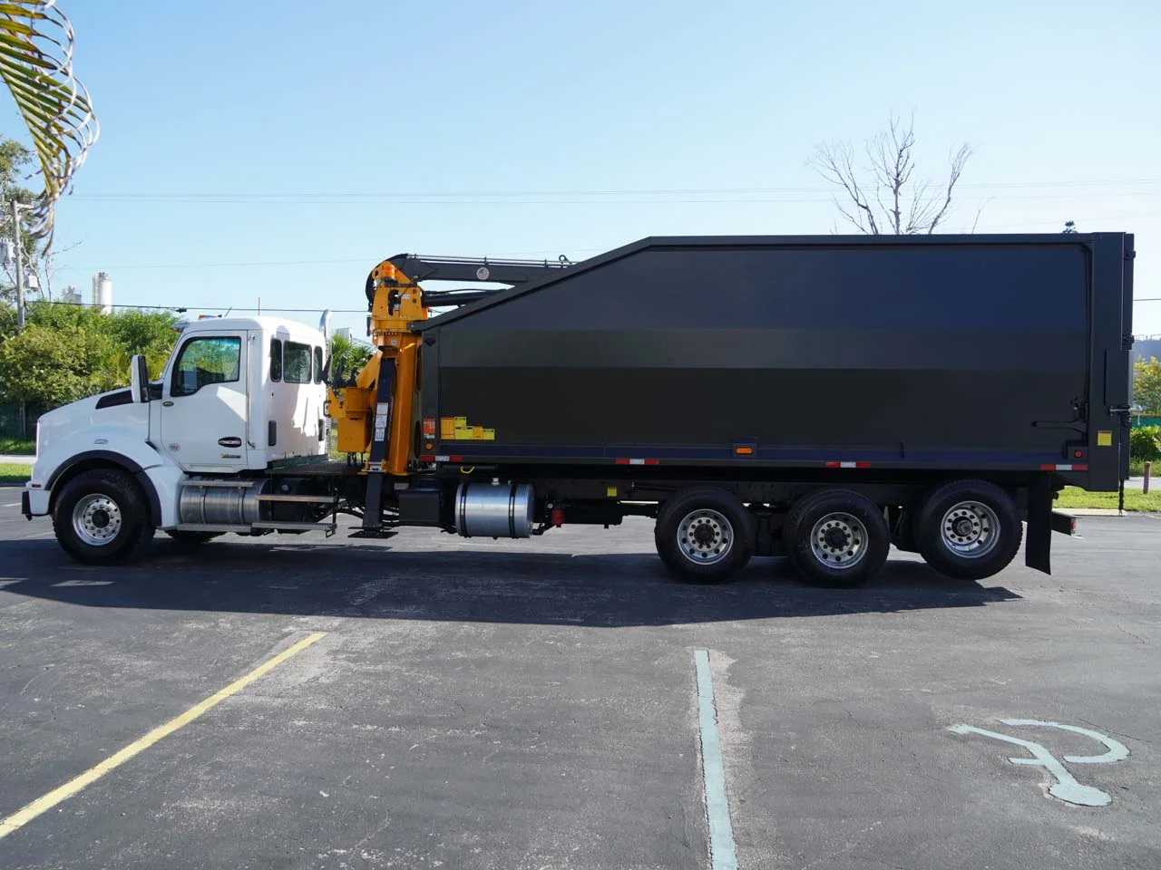 2025 Kenworth T880 — photo 6