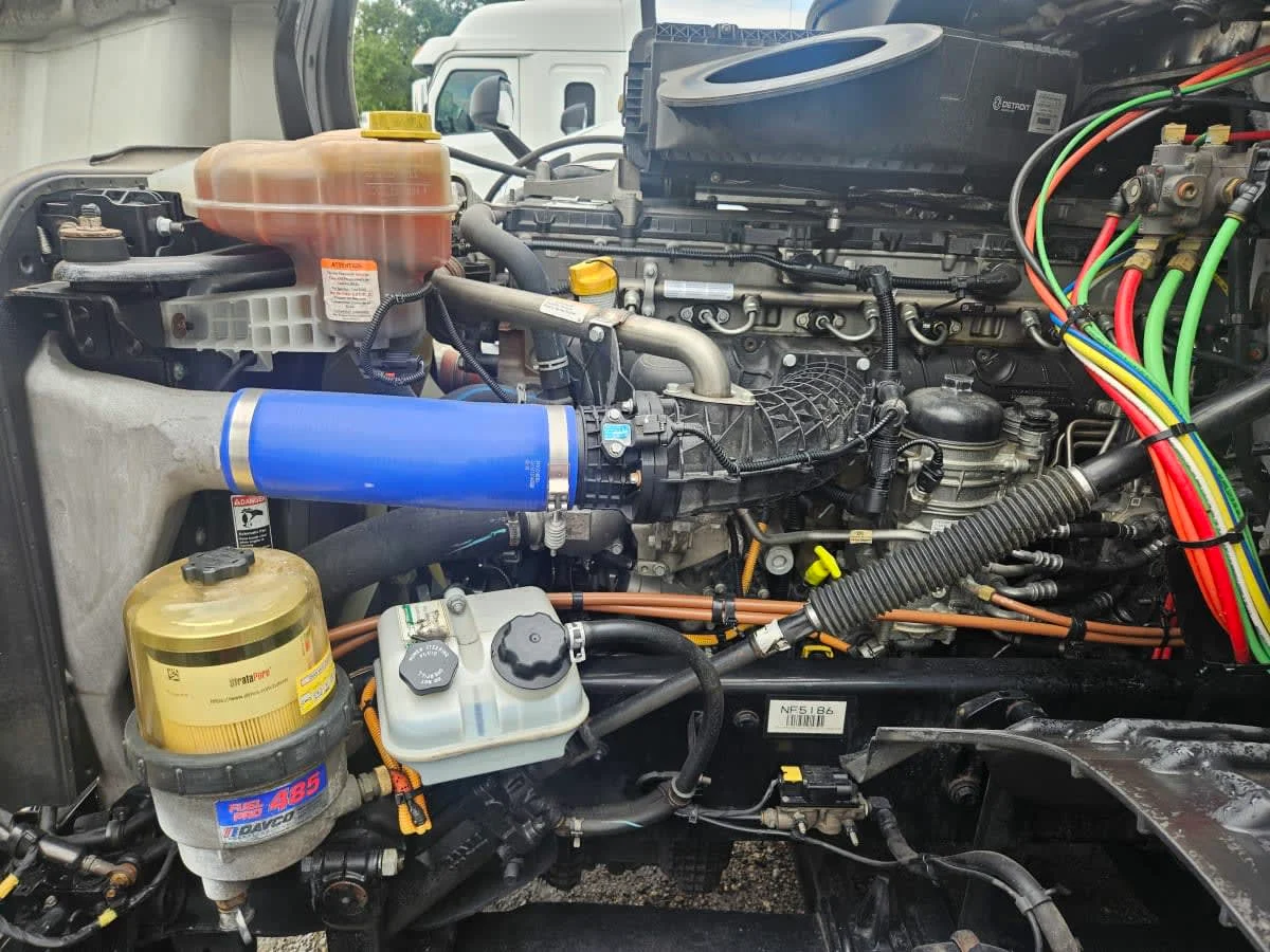2022 Freightliner Cascadia in Orlando, FL — photo 9