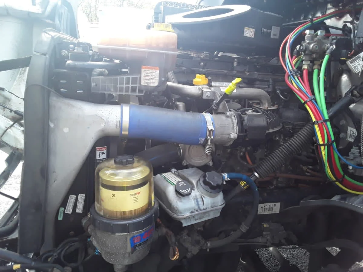 2020 Freightliner Cascadia - image 8