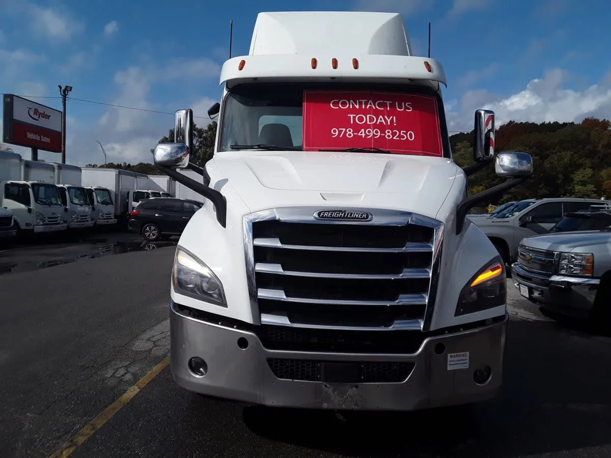 2020 Freightliner Cascadia in Salisbury, MA