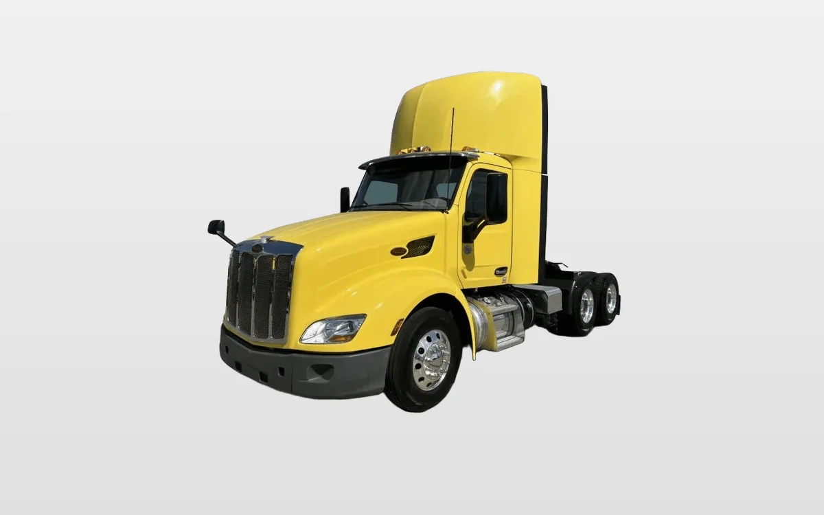 2021 Peterbilt 579 - image 1