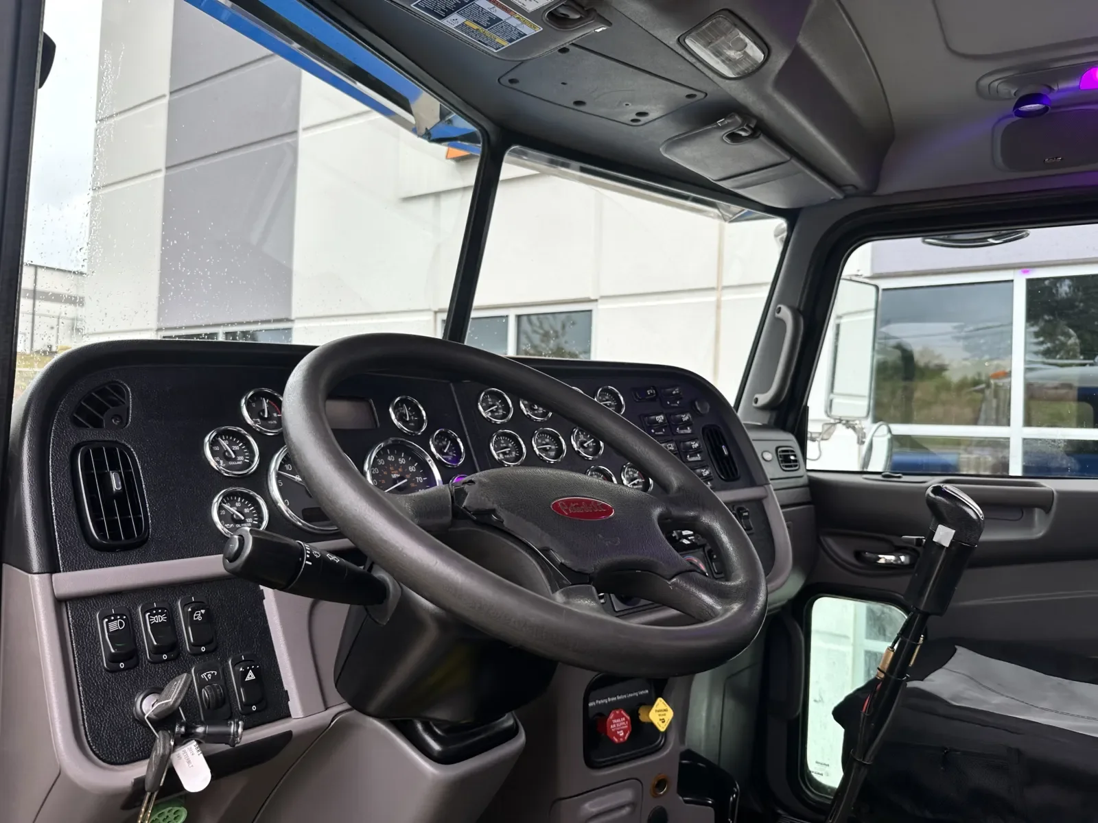 2019 Peterbilt 389 in Greer, SC — photo 15