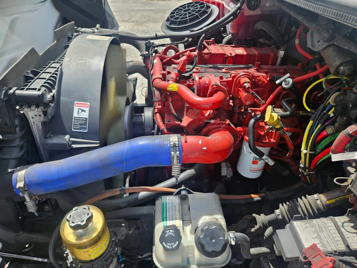 2022 Freightliner M2 106 in Orlando, FL — photo 10