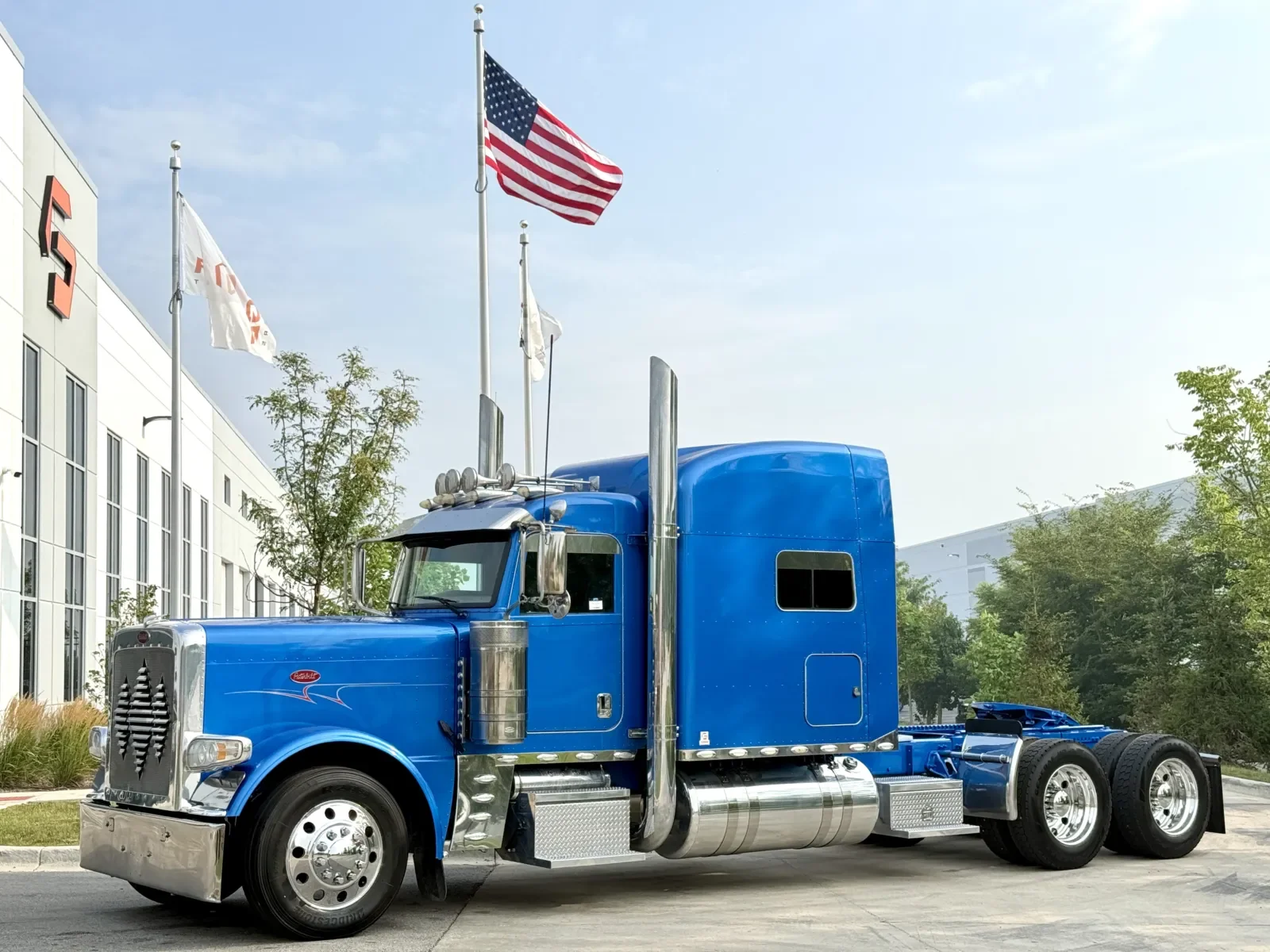 2018 Peterbilt 389
