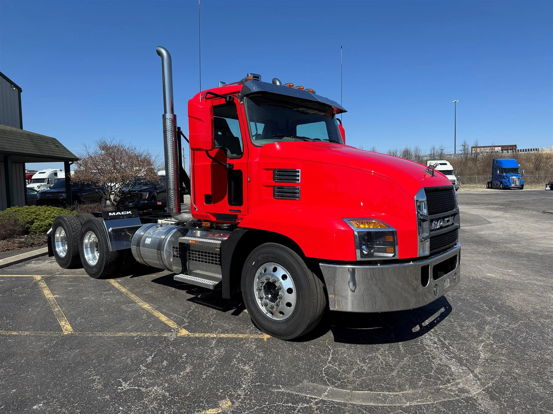 2026 Mack Anthem - image 5