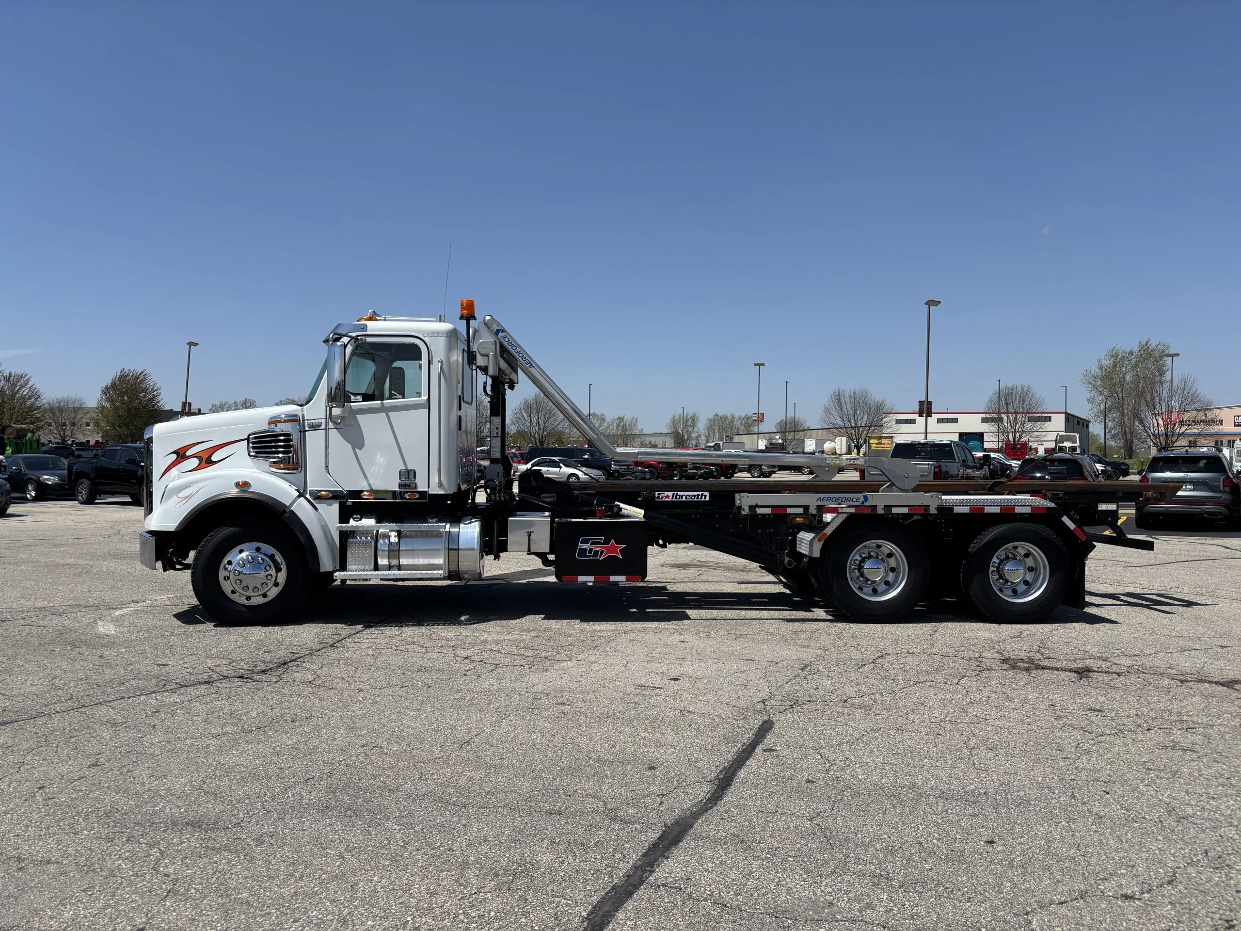 2023 Freightliner 122SD in Milwaukee, WI — photo 5