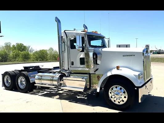 2027 Kenworth W900 in Oklahoma City, OK