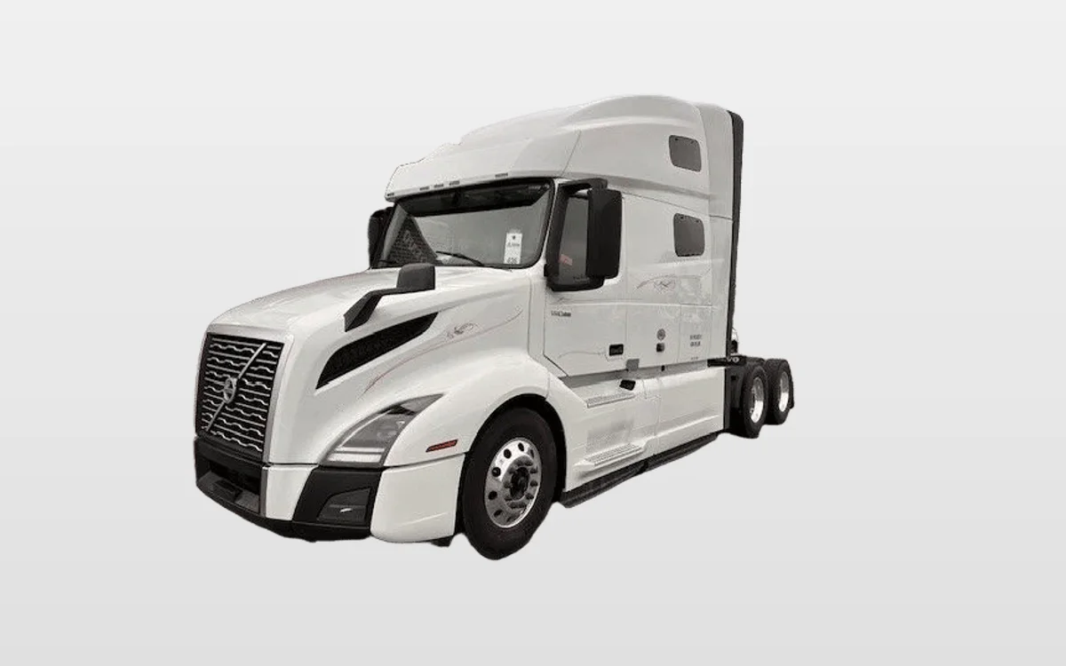 2023 Volvo - image 1