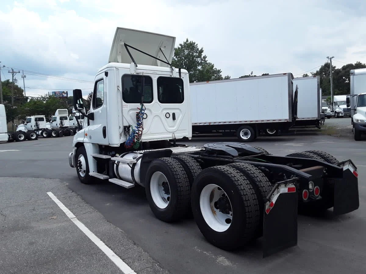2019 Freightliner Cascadia in Charlotte, NC — photo 7