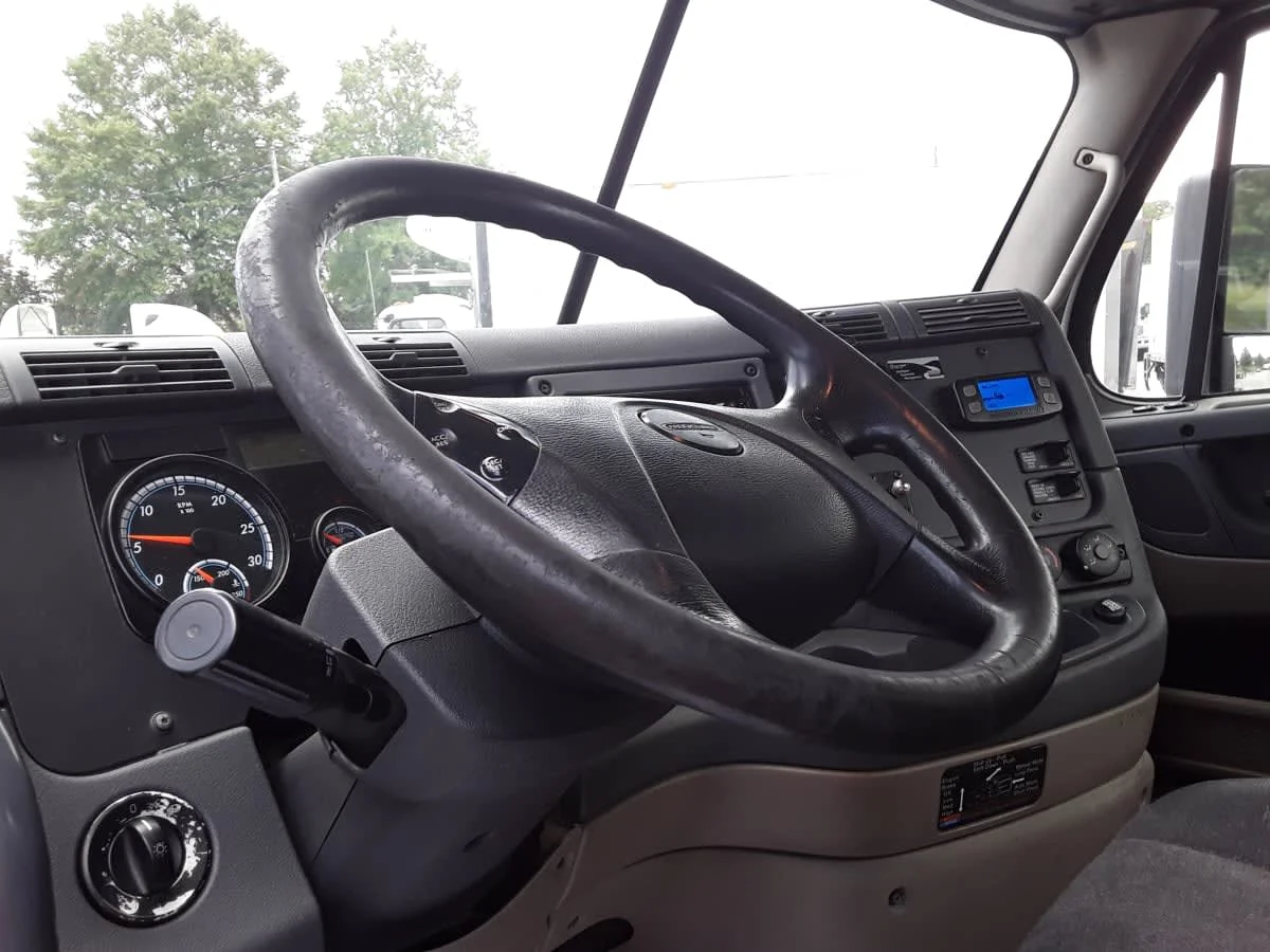 2019 Freightliner Cascadia in Charlotte, NC — photo 8