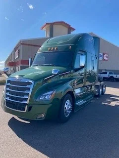 2025 Freightliner Cascadia - image 9