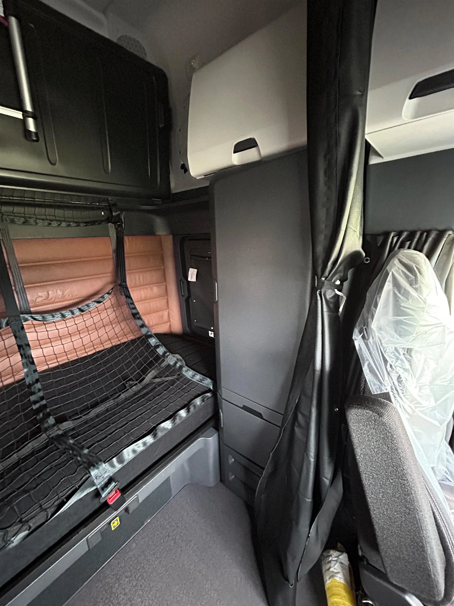 2025 Freightliner Cascadia in Great Falls, MT — photo 5