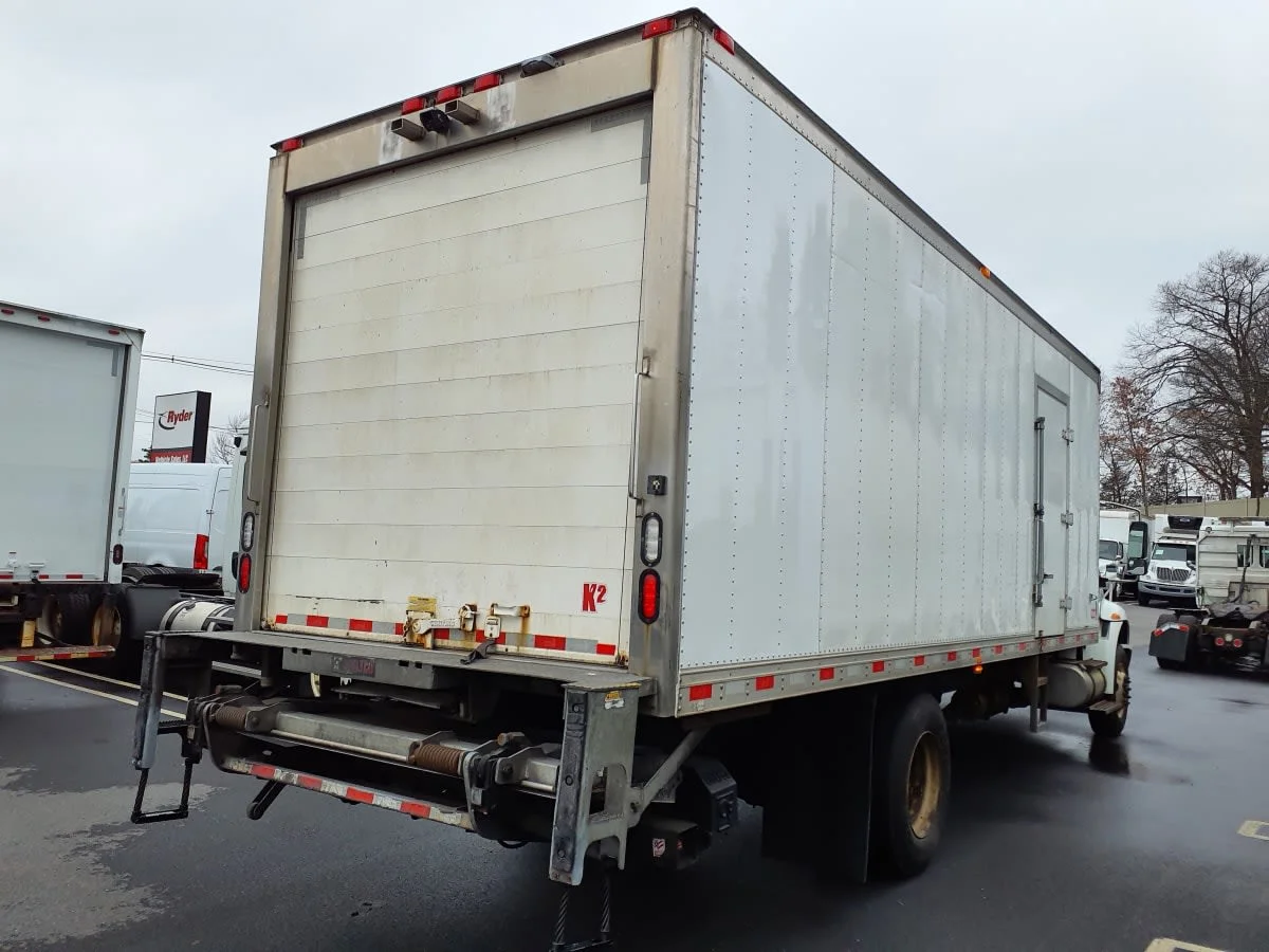 2021 International MV - image 4