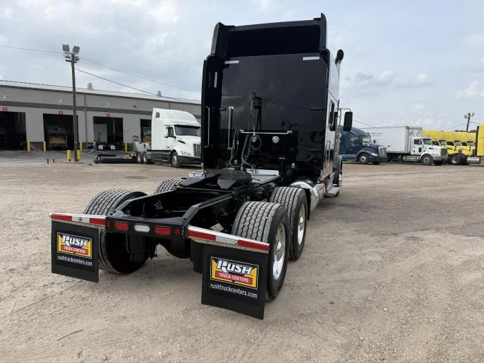 2022 Peterbilt 389 - image 35