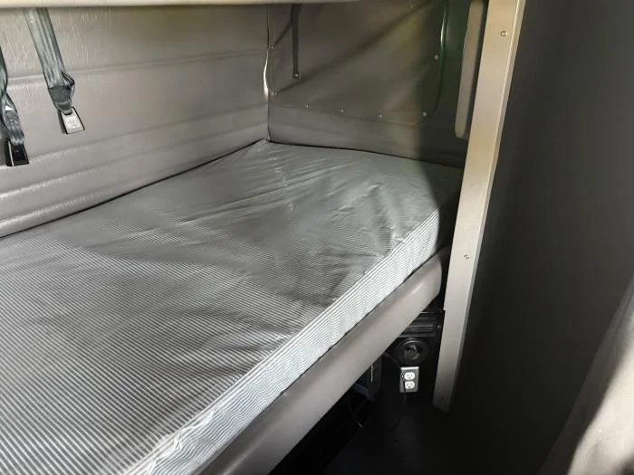 2022 Peterbilt 389 - image 16