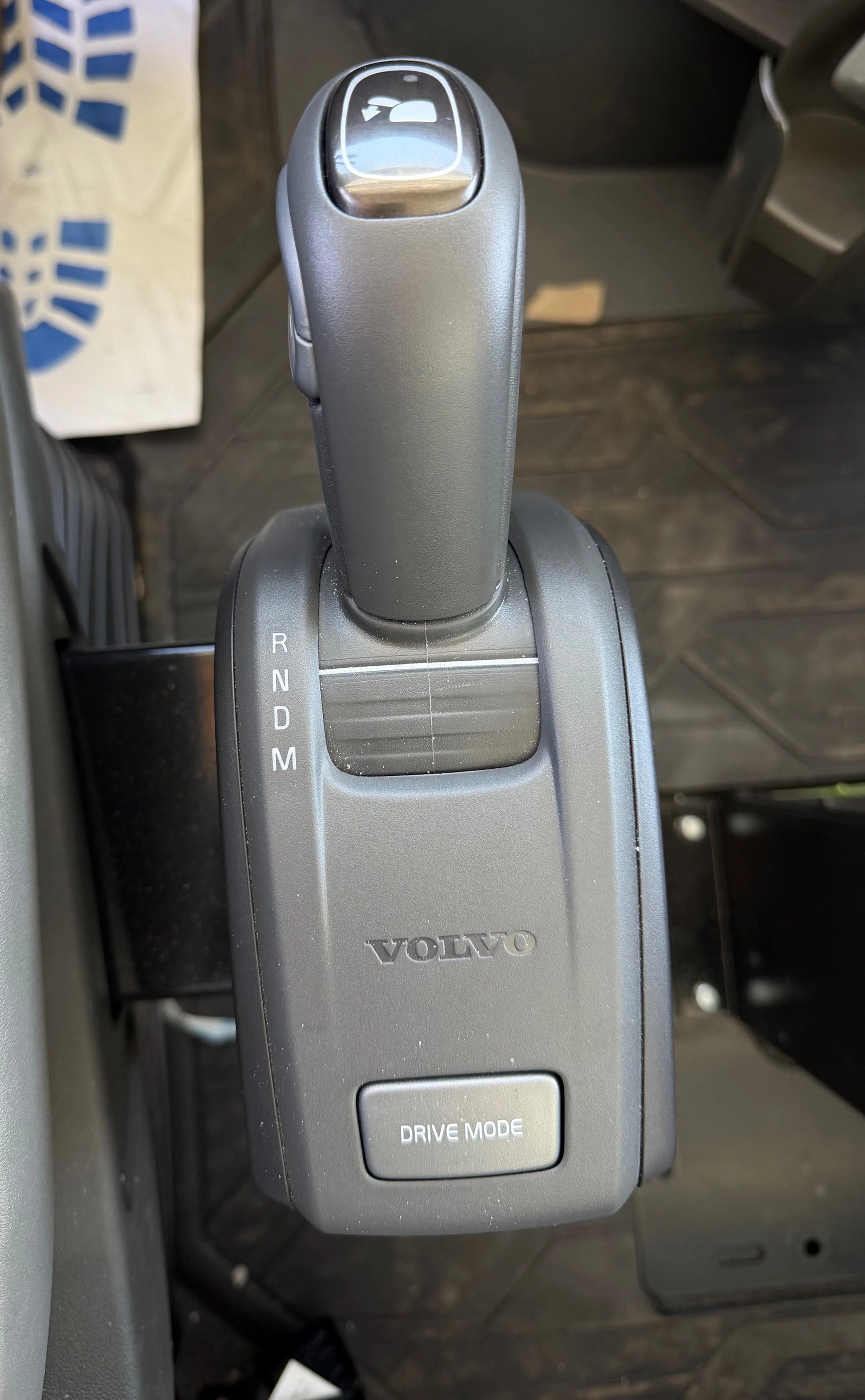 2026 Volvo VHD 300 in El Paso, TX — photo 9